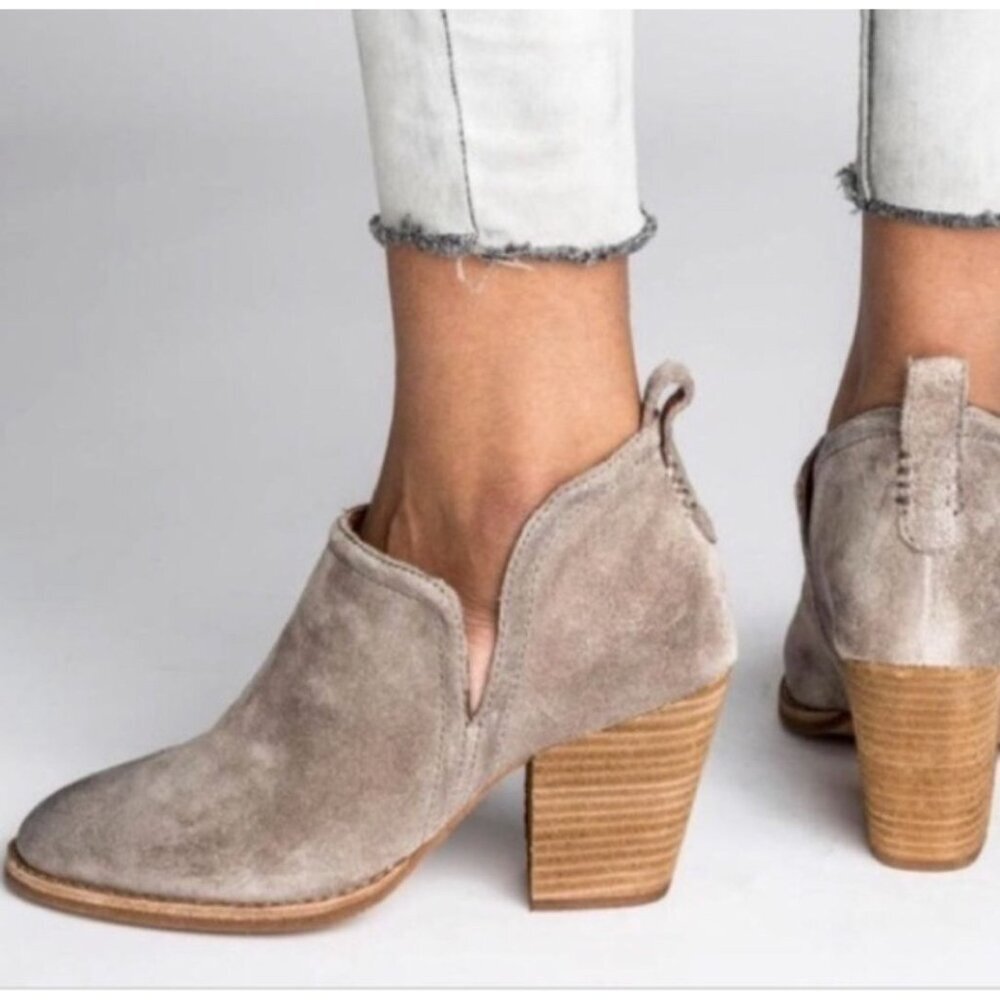 Jeffrey Campbell Rosalee Taupe Suede Booties Size 8.5 Chunky Heel